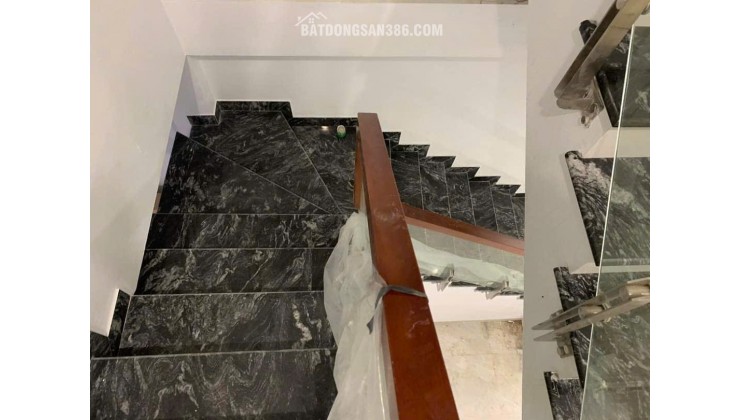 Cho thuê nhà, 79m2- 4T, Đào Duy Từ, Mã Mây, Hàng Bạc, Hoàn Kiếm -27 tr